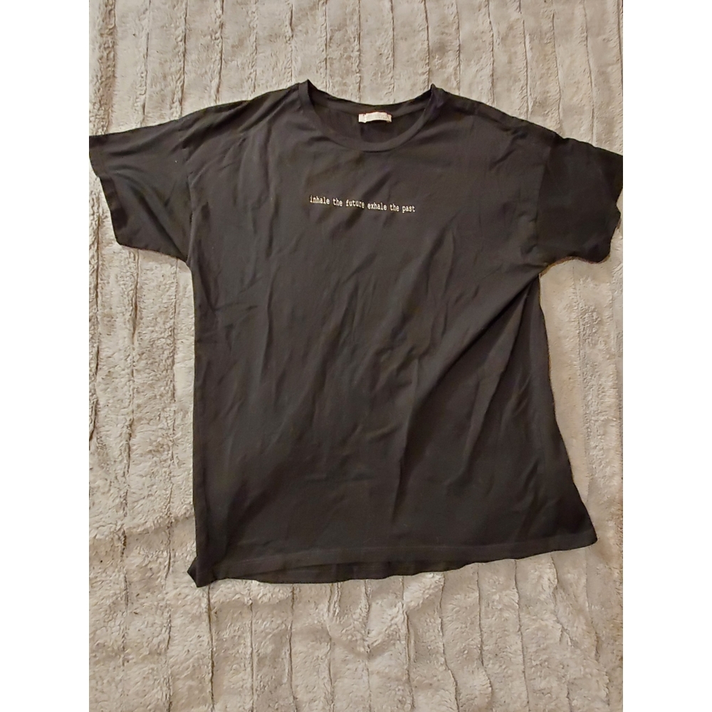 Basic graphic tee